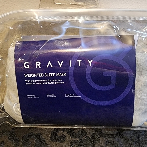 NWT Gravity weighted sleep mask in Gray sleep aid. Night. Bed. - Picture 5 of 7